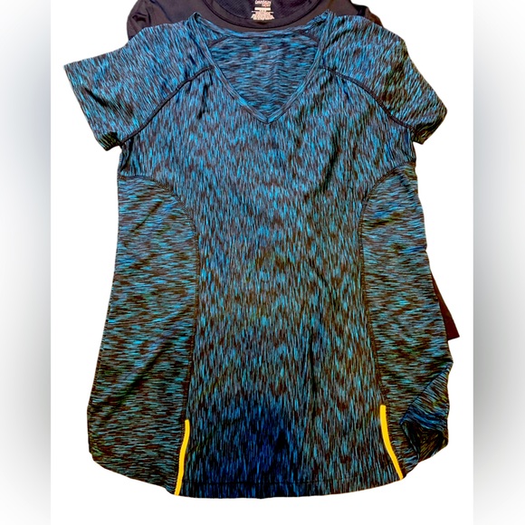 Velocity 2, Danskin 1 Athletic Women's Tops all 3/ONE PRICE! EUC. Size M - Picture 6 of 10